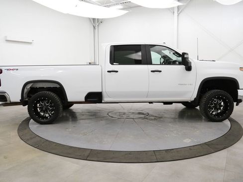 Used 2024 Chevrolet Silverado 2500 W/T w/ WT Convenience Package image 8