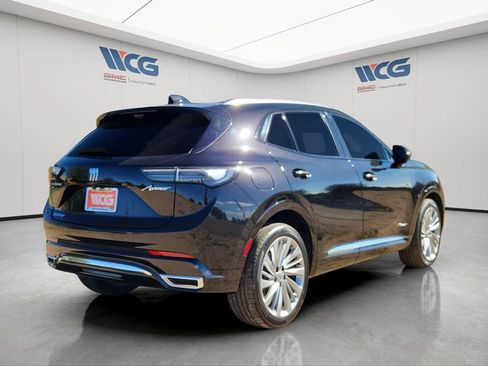 Used 2024 Buick Envision Avenir AWD/4WD image 3