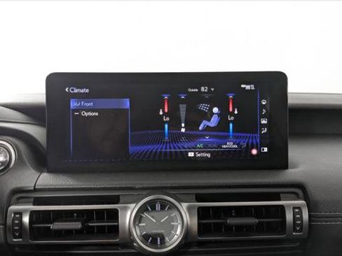 Used 2022 Lexus IS 500 image 32