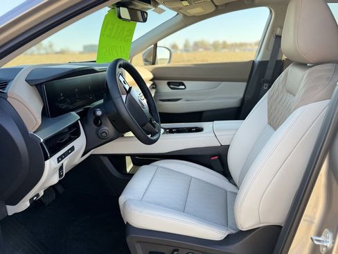 New 2026 Nissan Murano Platinum image 9