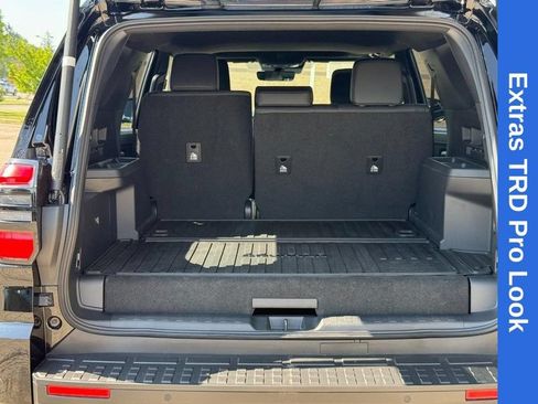Used 2025 Toyota 4Runner TRD Off-Road Premium AWD/4WD image 9