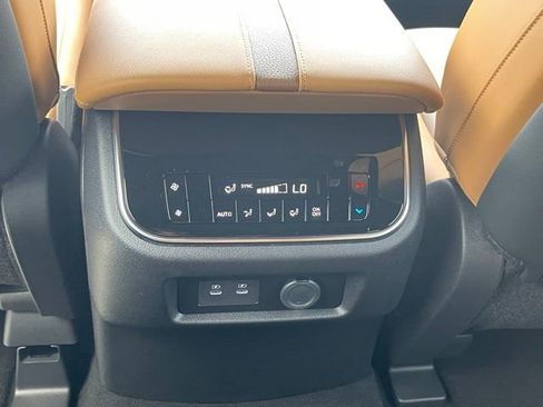 New 2025 Nissan Armada SL w/ Convenience Package image 22