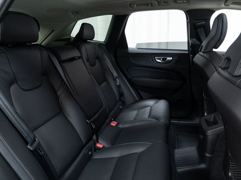 New 2026 Volvo XC60 T8 Ultra w/ Protection Package Premier AWD/4WD image 24