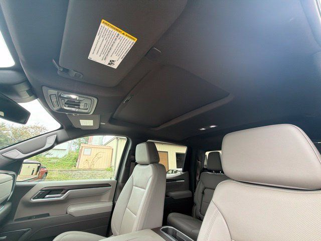 Used 2025 GMC Sierra 1500 SLT w/ SLT Premium Package AWD/4WD image 22