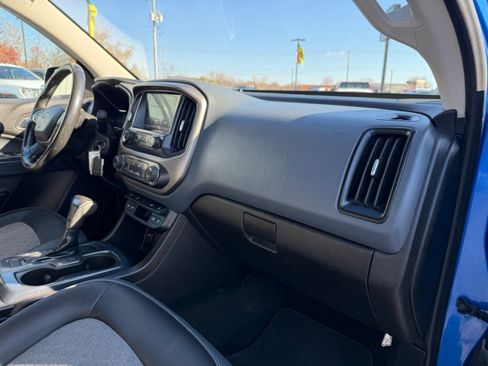 Used 2018 Chevrolet Colorado Z71 image 12