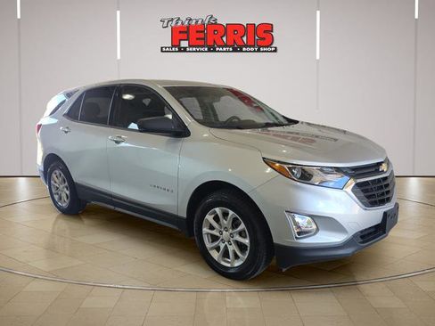 Used 2019 Chevrolet Equinox LS w/ LS Convenience Package FWD image 7