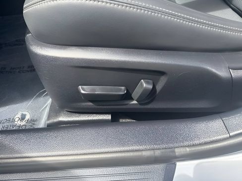 Used 2025 Lexus IS 350 F Sport RWD image 9