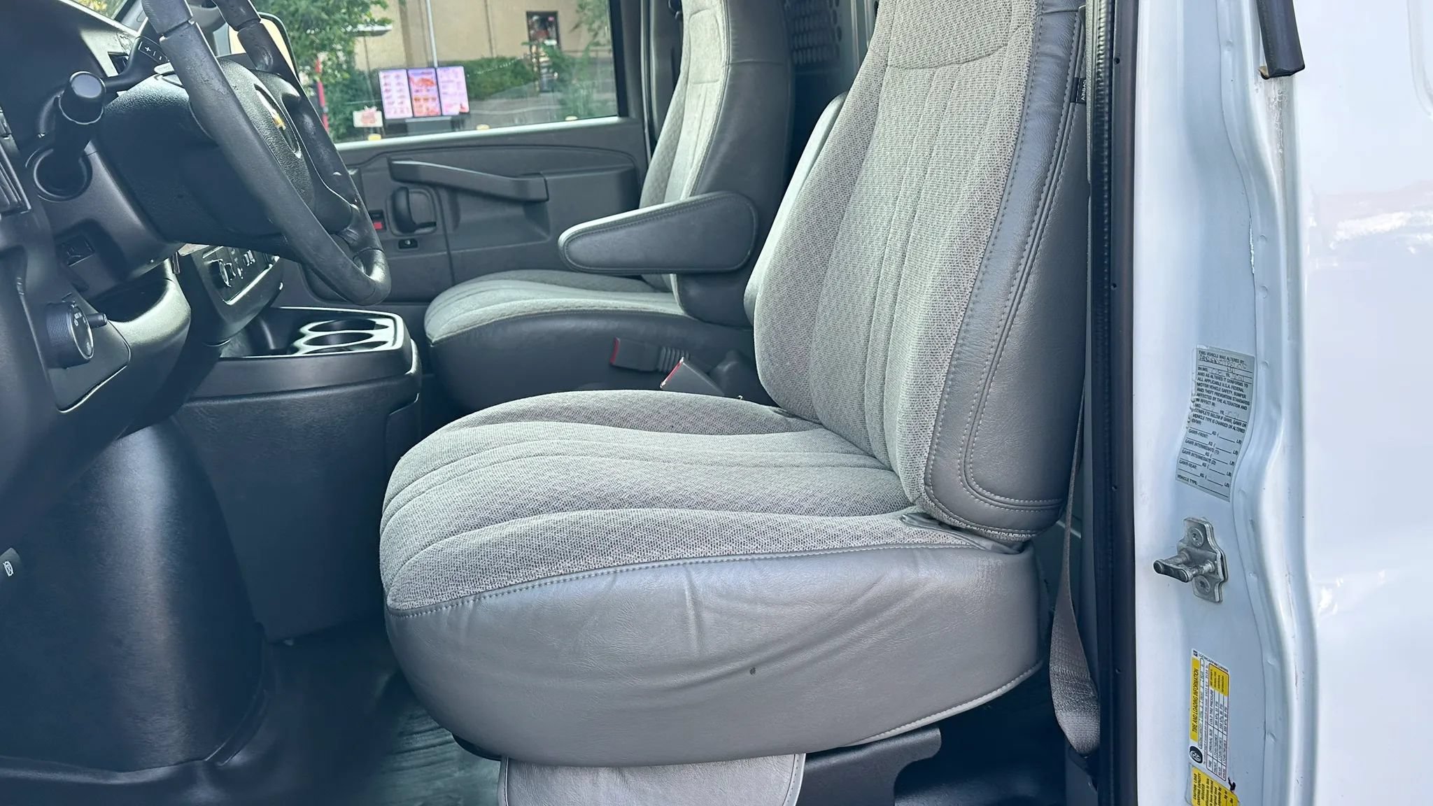 Used 2021 Chevrolet Express 2500 w/ Driver Convenience Package RWD image 16