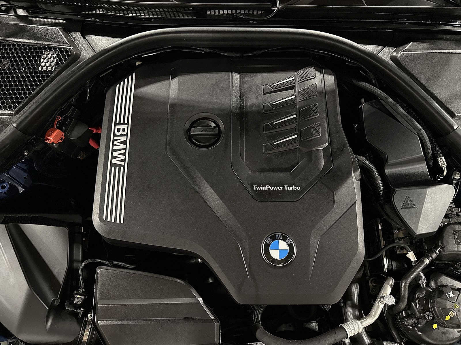 Used 2024 BMW 330i xDrive Sedan w/ Premium Package AWD/4WD image 12