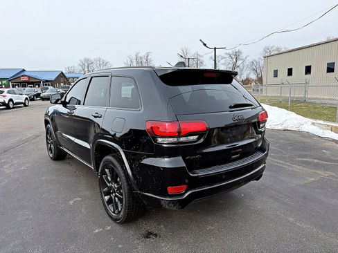 Used 2018 Jeep Grand Cherokee Altitude image 7