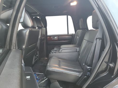 Used 2016 Lincoln Navigator Select image 19