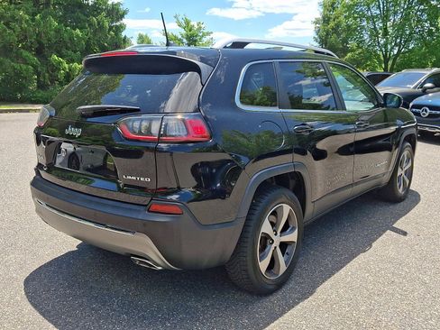 Used 2020 Jeep Cherokee Limited w/ Luxury Group AWD/4WD image 4