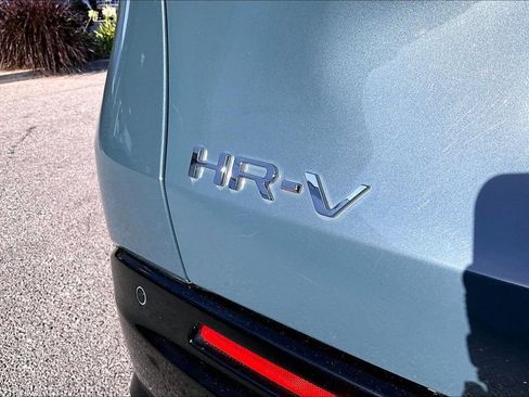 Used 2023 Honda HR-V EX-L image 24