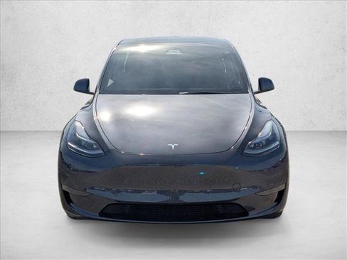 Used 2025 Tesla Model Y Long Range image 2