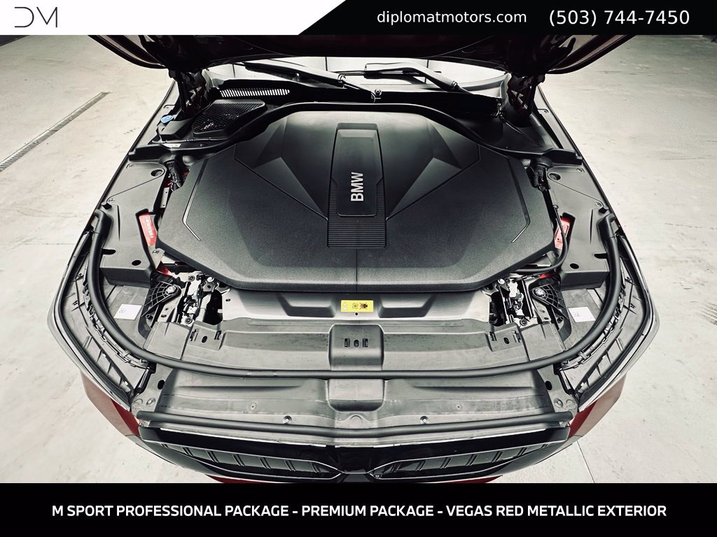 Used 2025 BMW i5 xDrive40 w/ M Sport Package AWD/4WD image 46