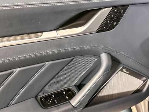 Used 2022 Porsche 911 Turbo S image 13