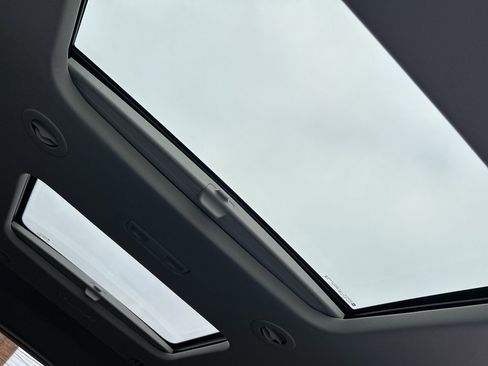 Certified 2021 Chevrolet Traverse High Country image 35