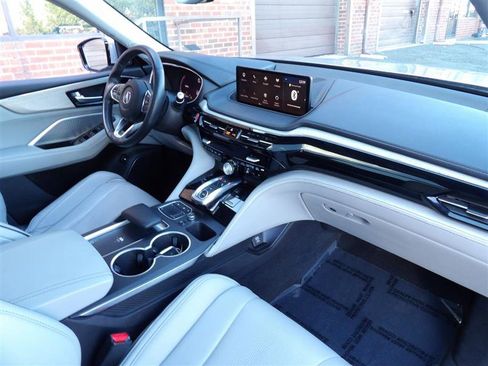 Used 2022 Acura MDX SH image 17