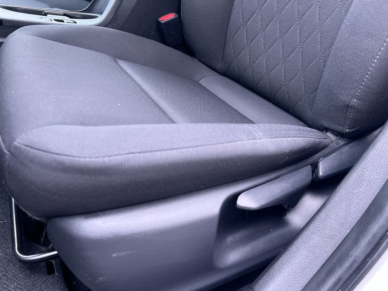 Used 2023 Toyota Corolla LE FWD image 12