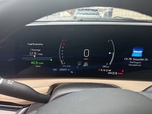 Certified 2024 Cadillac XT4 Luxury w/ Cold Weather Package image 10