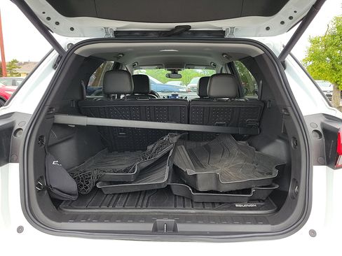 Used 2022 Chevrolet Equinox Premier w/ Redline Edition FWD image 7