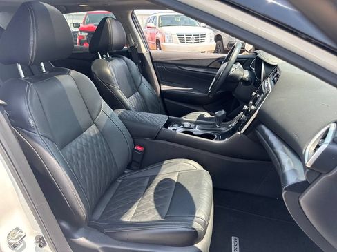 Used 2023 Nissan Maxima Platinum w/ Sport Mat Group FWD image 11