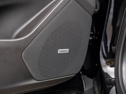New 2026 Cadillac XT5 Sportv w/ LPO, Floor Liner Package AWD/4WD image 16