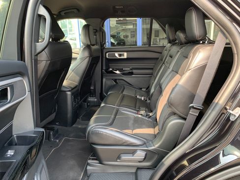 Used 2022 Ford Explorer ST AWD/4WD image 31