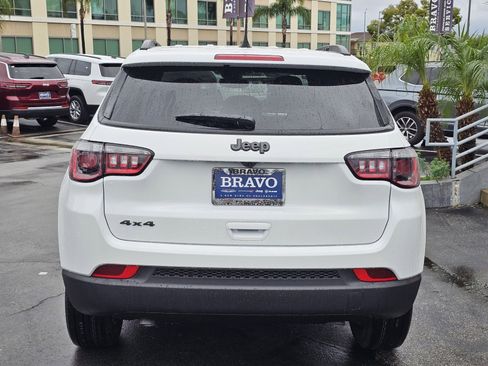 New 2026 Jeep Compass Latitude image 6