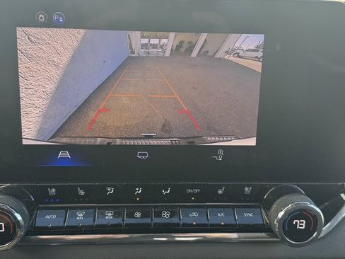 Used 2025 Chevrolet Colorado ZR2 w/ Midnight Edition image 23