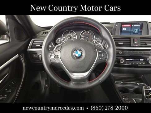 Used 2018 BMW 330i xDrive Sedan AWD/4WD image 15