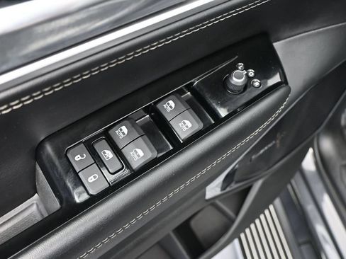 Used 2022 Jeep Wagoneer Series III w/ Premium Group I AWD/4WD image 36