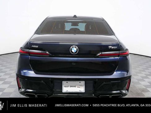 Used 2023 BMW 760i xDrive AWD/4WD image 32