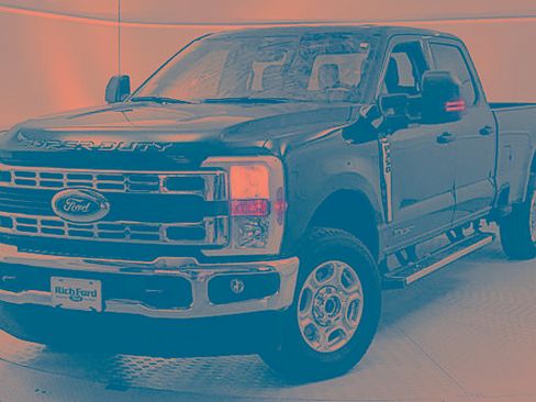Certified 2025 Ford F350 XLT image 6