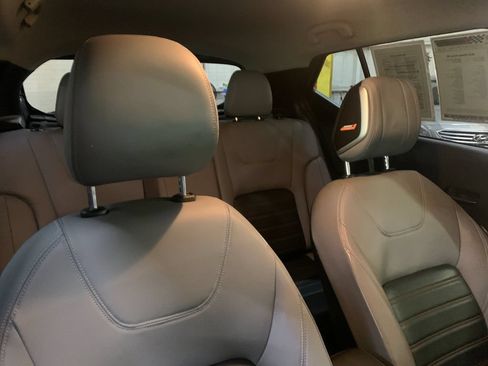 Used 2023 Nissan Kicks SR w/ SR Premium Package FWD image 19