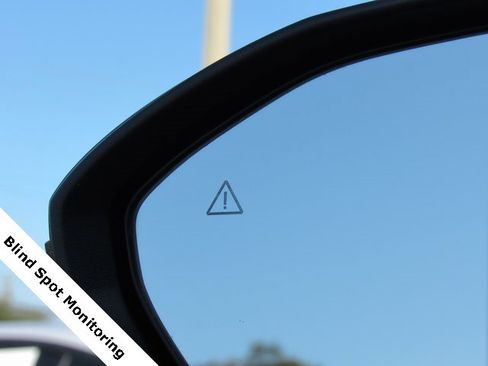 Used 2023 Hyundai Santa Cruz SE image 20