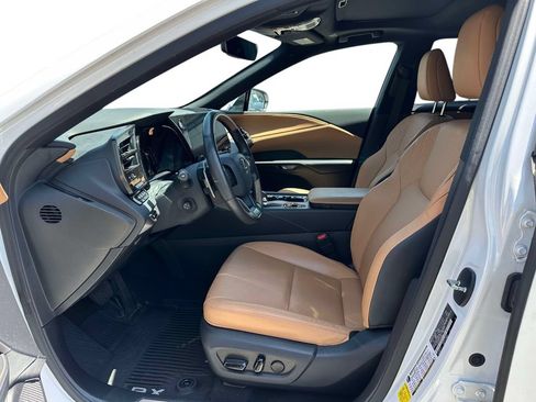 Used 2023 Lexus RX 350 Premium w/ Accessory Package AWD/4WD image 17