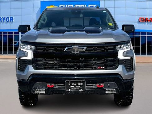 Used 2024 Chevrolet Silverado 1500 LT Trail Boss w/ Convenience Package II image 2