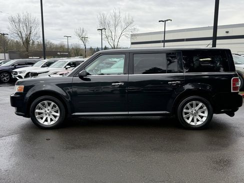 Used 2011 Ford Flex SEL image 20