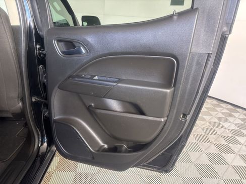 Used 2020 Chevrolet Colorado LT w/ Safety Package image 30