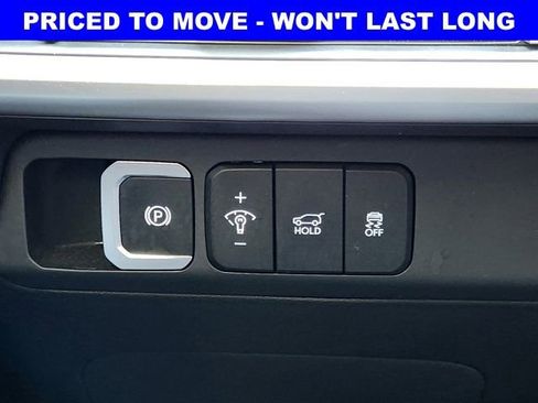 Used 2024 Hyundai Santa Fe SEL image 24