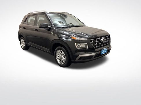Used 2020 Hyundai Venue SEL image 3