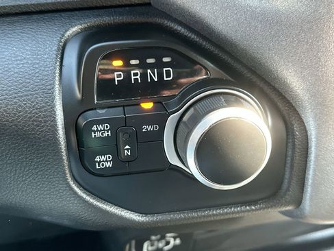 Used 2024 RAM 2500 Tradesman w/ Chrome Appearance Group image 18