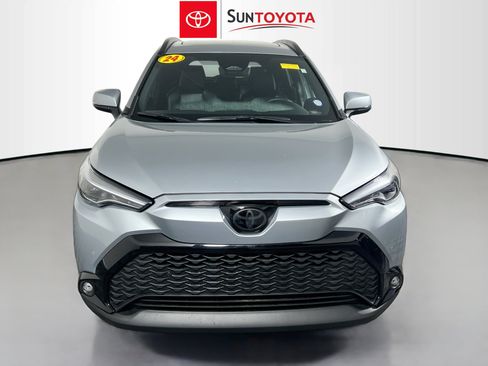 Used 2024 Toyota Corolla Cross XSE image 10