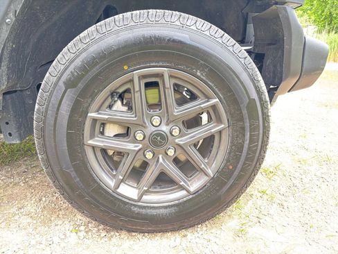 Used 2025 Jeep Wrangler Unlimited Sport AWD/4WD image 30