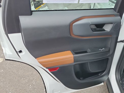 Certified 2023 Ford Bronco Sport Outer Banks w/ Tech Package image 9