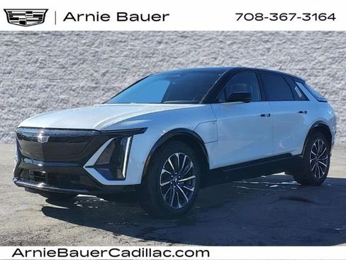 New 2025 Cadillac Lyriq Sport image 11