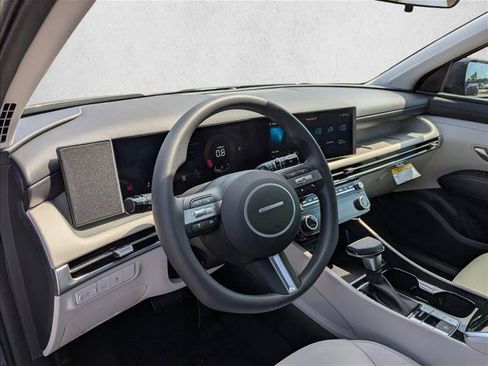 New 2026 Hyundai Tucson SEL Plus FWD image 11
