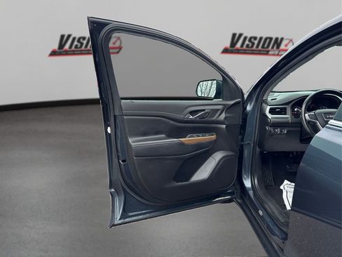 Used 2019 GMC Acadia SLE image 22