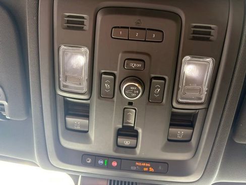 Certified 2023 Chevrolet Tahoe High Country w/ Advanced Technology Package image 41